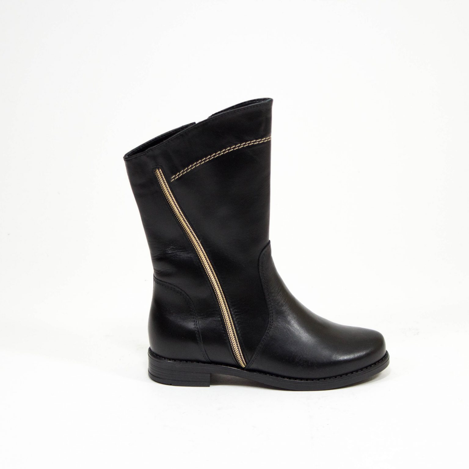 Cristina Oricine isi poate gasi parechea